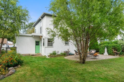 812 Nebraska Avenue E, Saint Paul, MN 55106