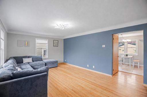 1273 Juno Avenue, Saint Paul, MN 55116