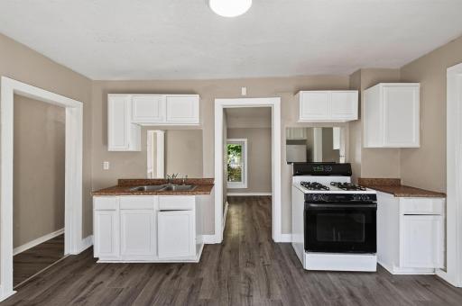4653 Bryant Avenue N, Minneapolis, MN 55412