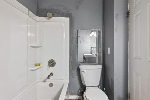 4653 Bryant Avenue N, Minneapolis, MN 55412