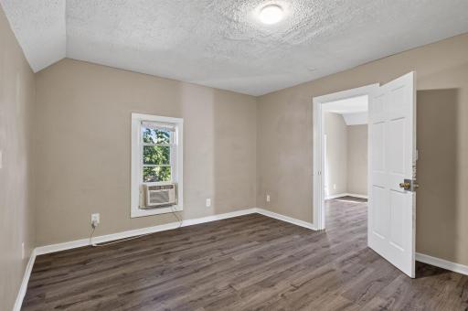 4653 Bryant Avenue N, Minneapolis, MN 55412