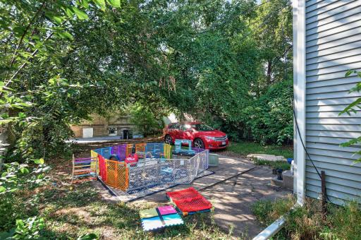 4653 Bryant Avenue N, Minneapolis, MN 55412