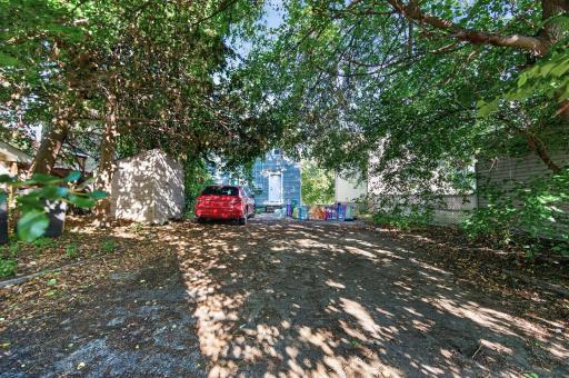4653 Bryant Avenue N, Minneapolis, MN 55412