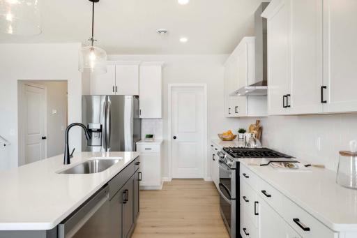 Photo taken from previous model with a similar floorplan. While similar, some options shown in the picture may not be included in this pricing. Please ask for a detailed list of included features for this listing.