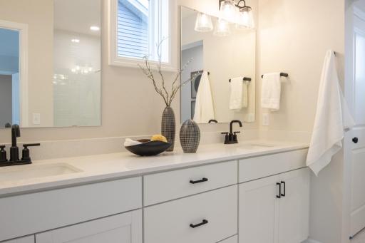Photo taken from previous model with a similar floorplan. While similar, some options shown in the picture may not be included in this pricing. Please ask for a detailed list of included features for this listing.