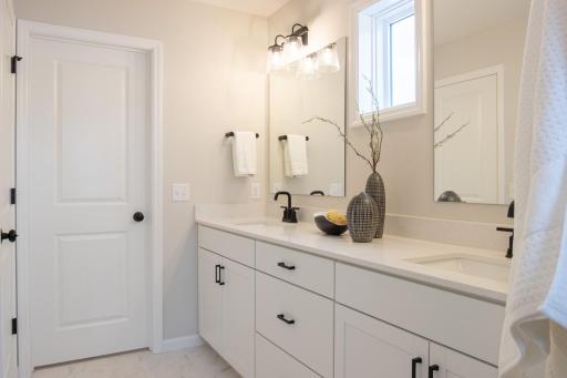 Photo taken from previous model with a similar floorplan. While similar, some options shown in the picture may not be included in this pricing. Please ask for a detailed list of included features for this listing.