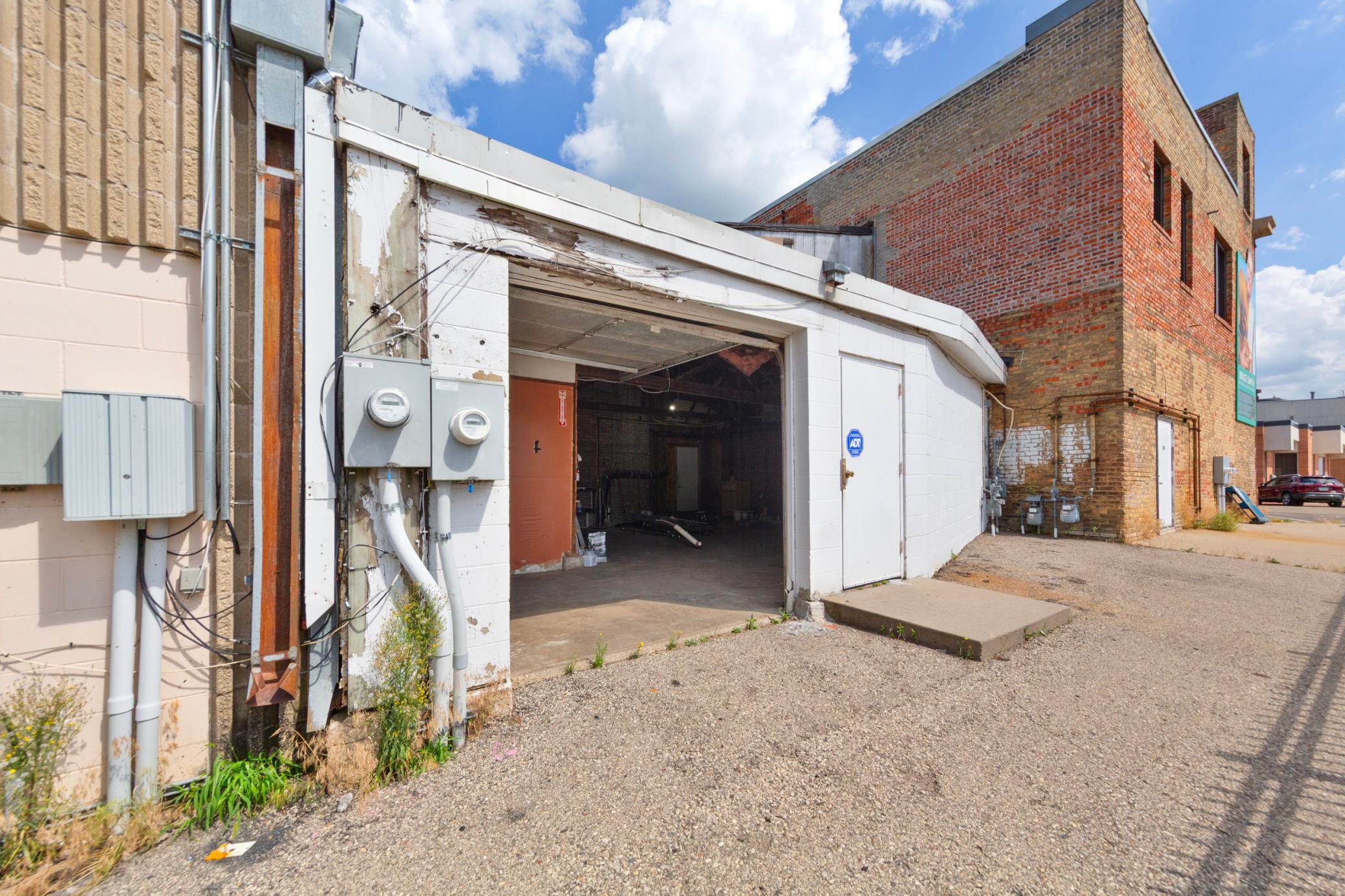 Garage_entry