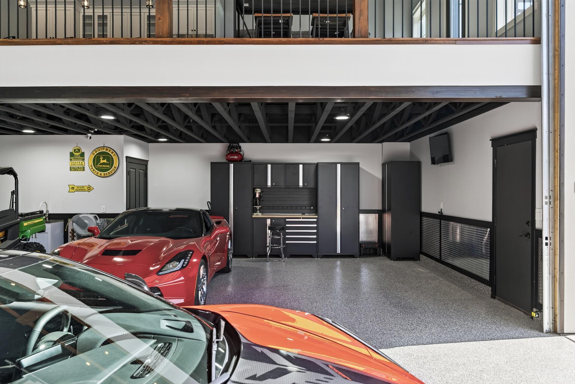 Area for a workshop or additional cars.jpg