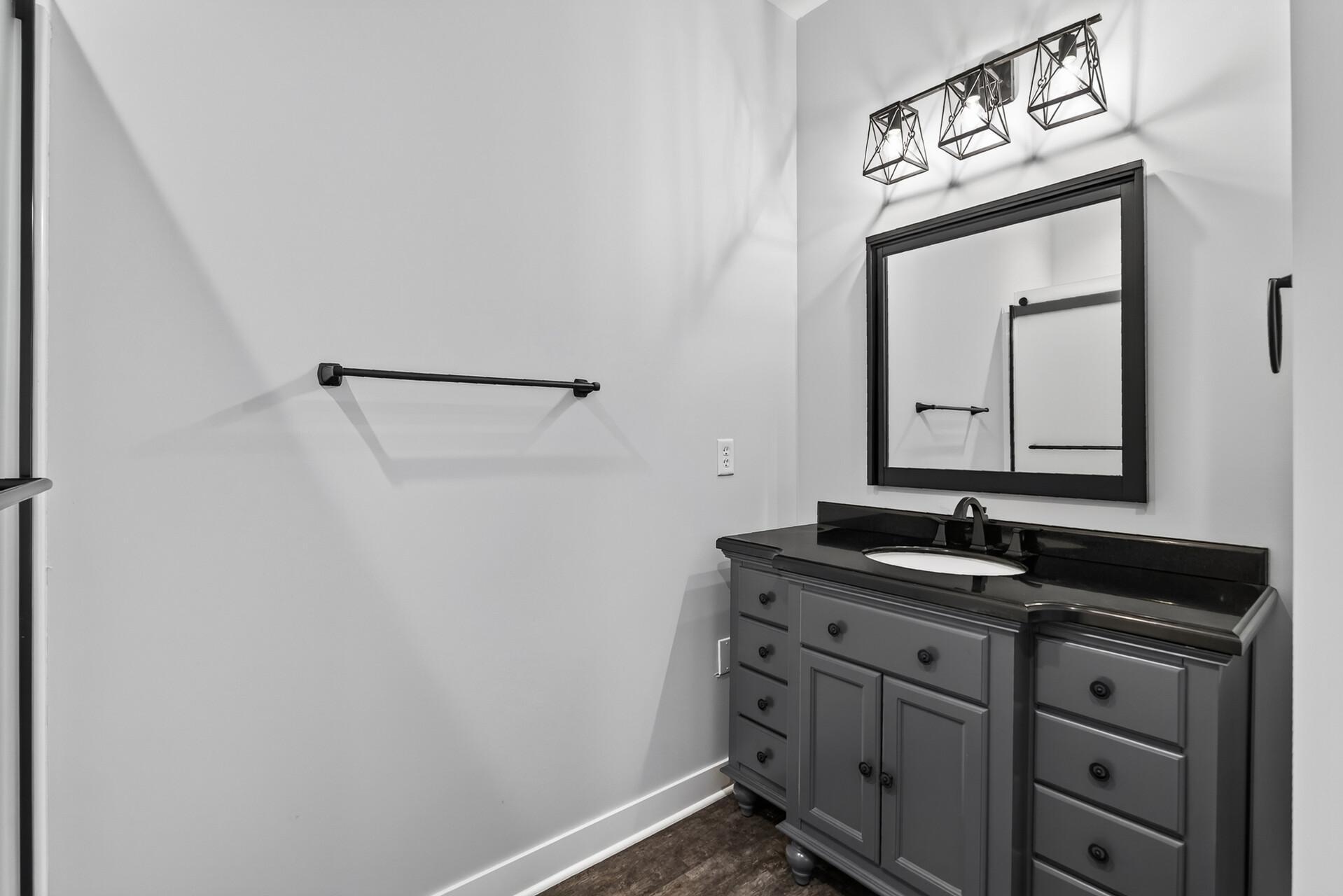 3/4 Bath on Upper Level.jpg