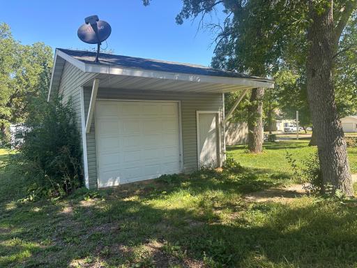 117 S Harold Street, Ivanhoe, MN 56142