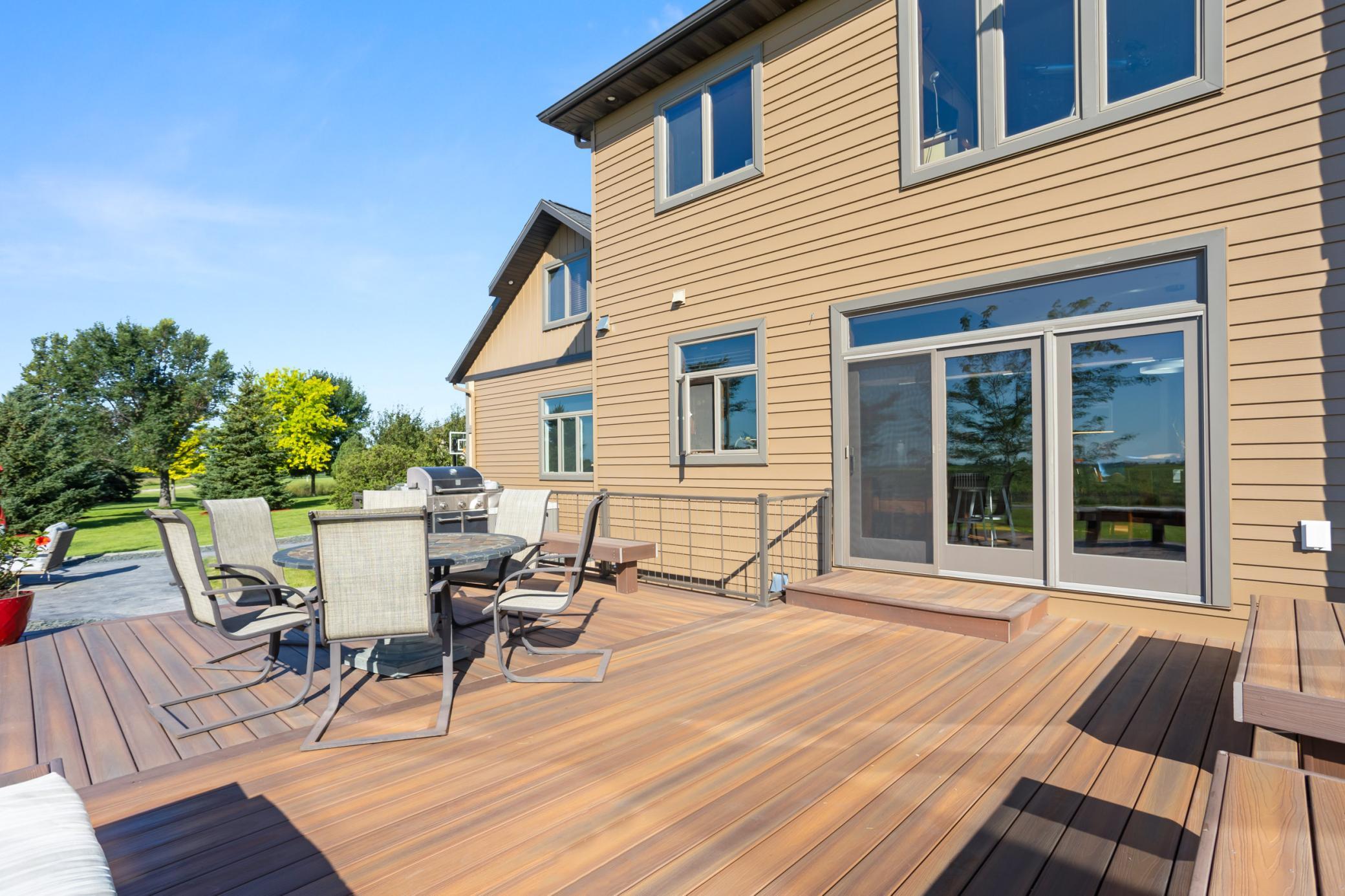 4856 2nd St SW Moorhead