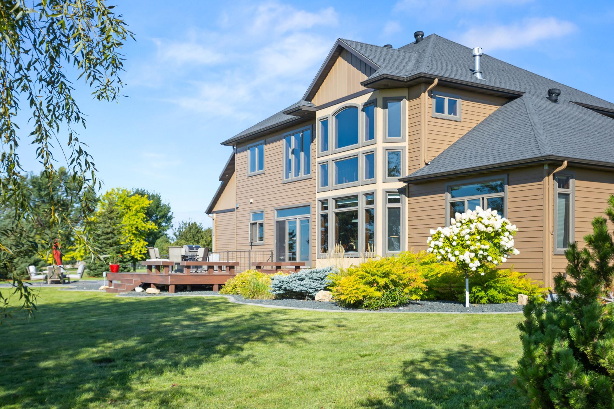 4856 2nd St SW Moorhead