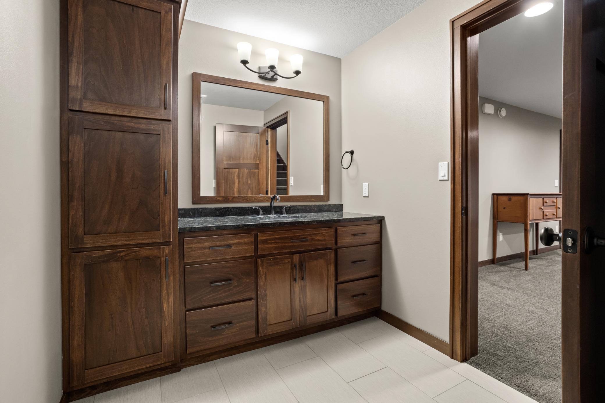 4856 2nd St SW Moorhead