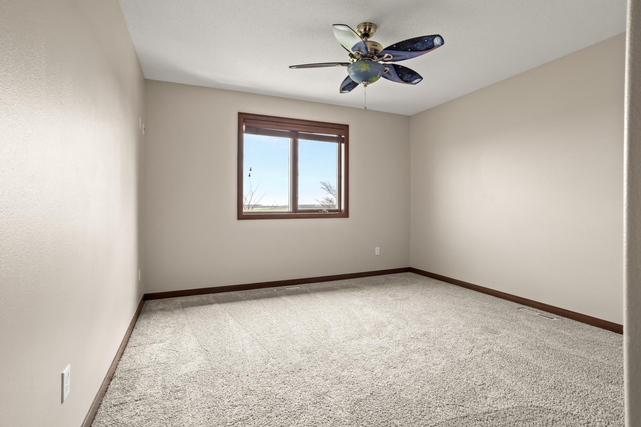 4856 2nd St SW Moorhead
