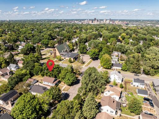 So close to downtown St. Paul and easy commute to downtown Minneapolis