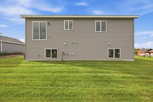 110 Woolgrass Way, Avon, MN 56310