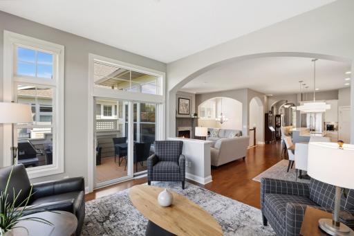 8752 Lake Riley Drive, Chanhassen, MN 55317