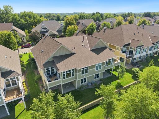 8752 Lake Riley Drive, Chanhassen, MN 55317