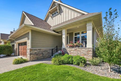 8752 Lake Riley Drive, Chanhassen, MN 55317