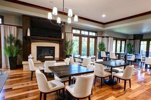 8752 Lake Riley Drive, Chanhassen, MN 55317