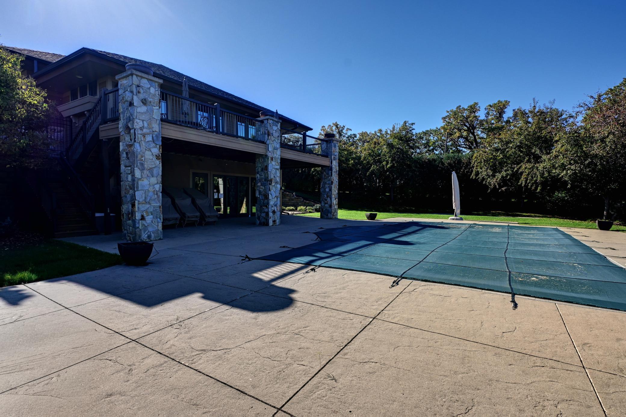 Pool and Clubhouse