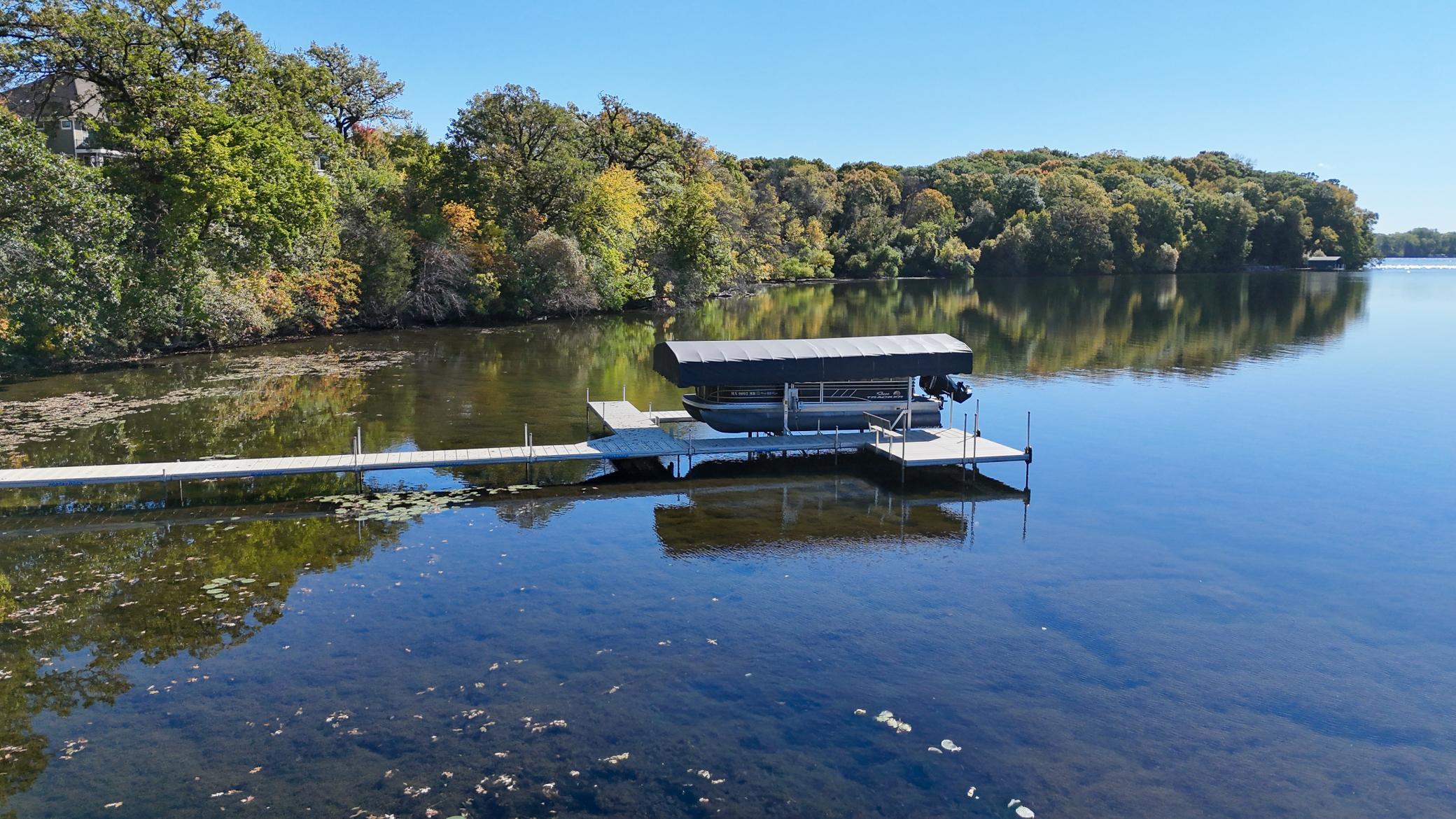 Neighborhood Pontoon