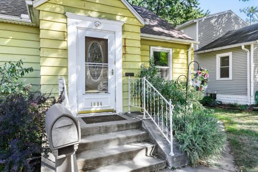 1084 Gorman Ave - Web Quality - 005 - 05 Exterior Front.jpg