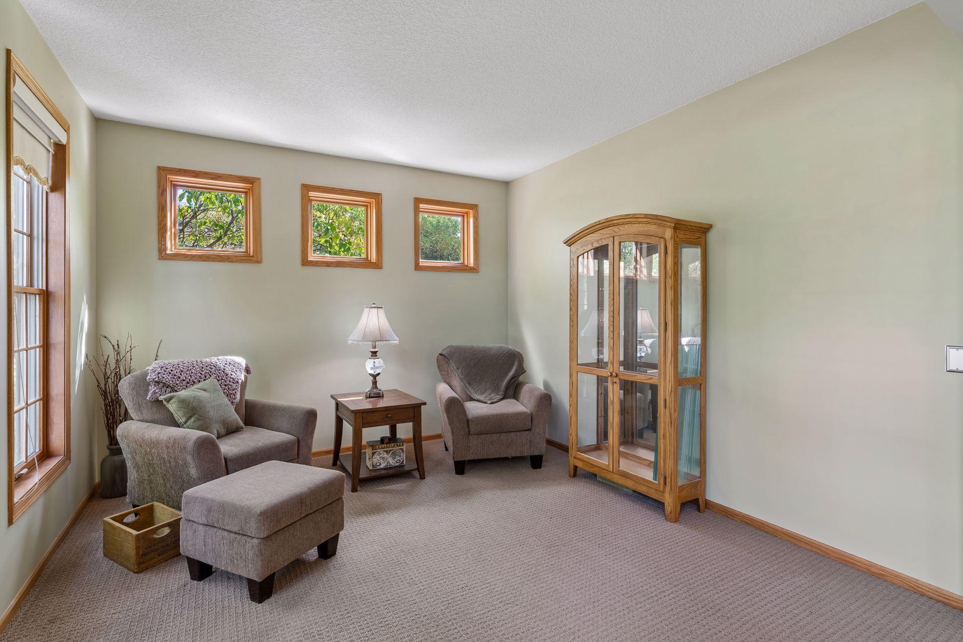 Front sitting room with transom windows