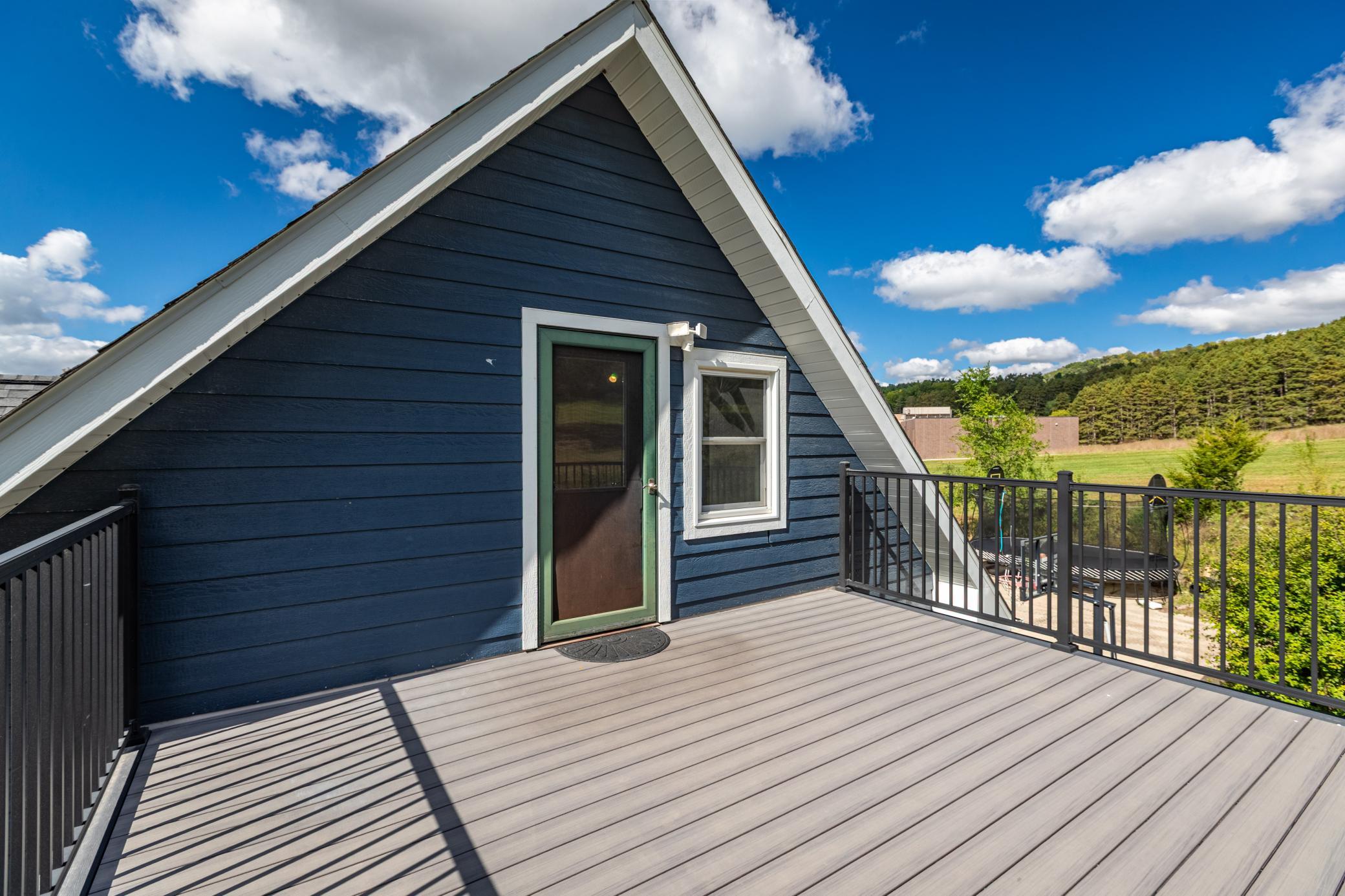 MOTHER IN LAW COMPOSITE DECK