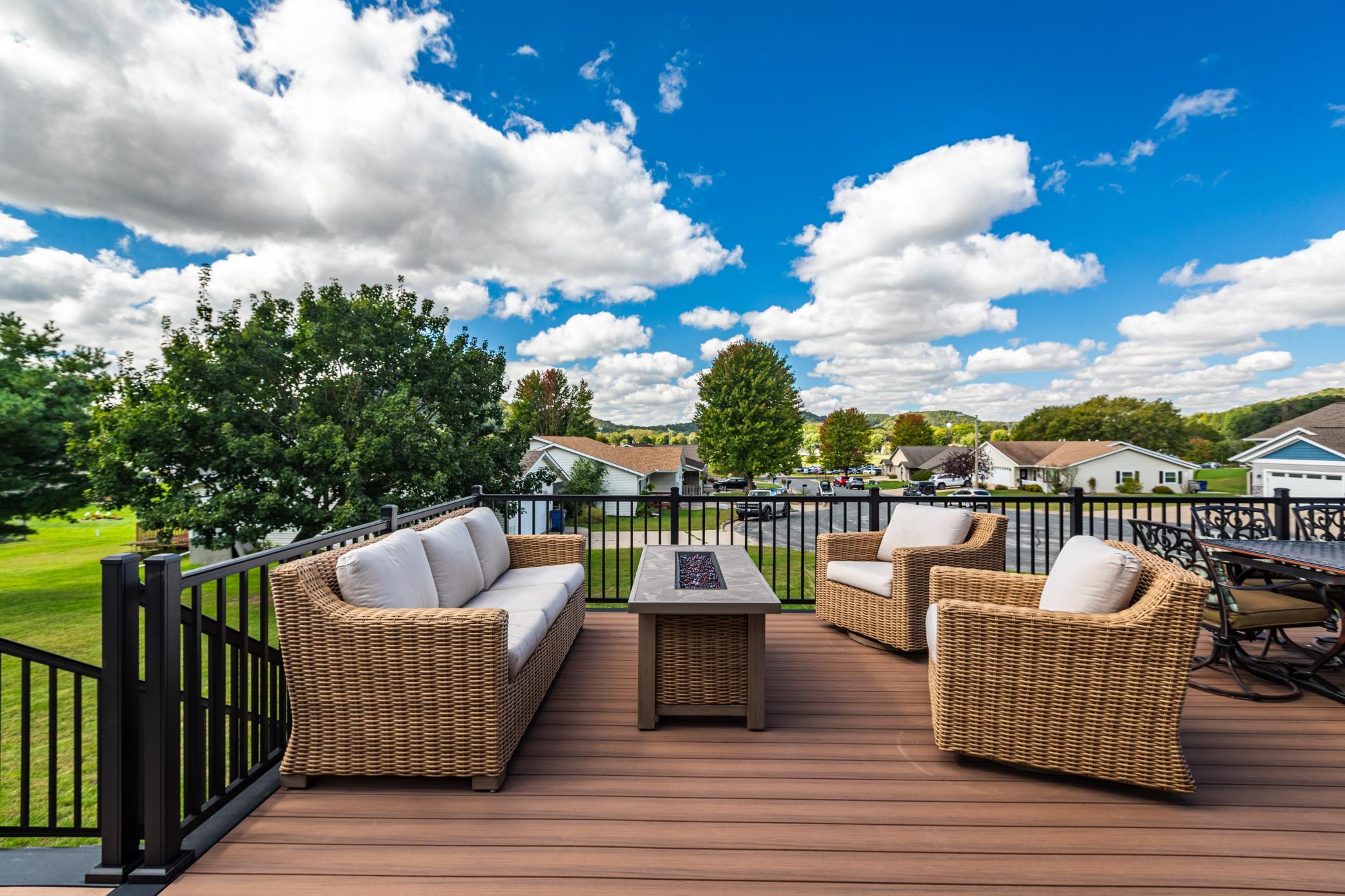 RELAX AND ENJOY THE VIEWS