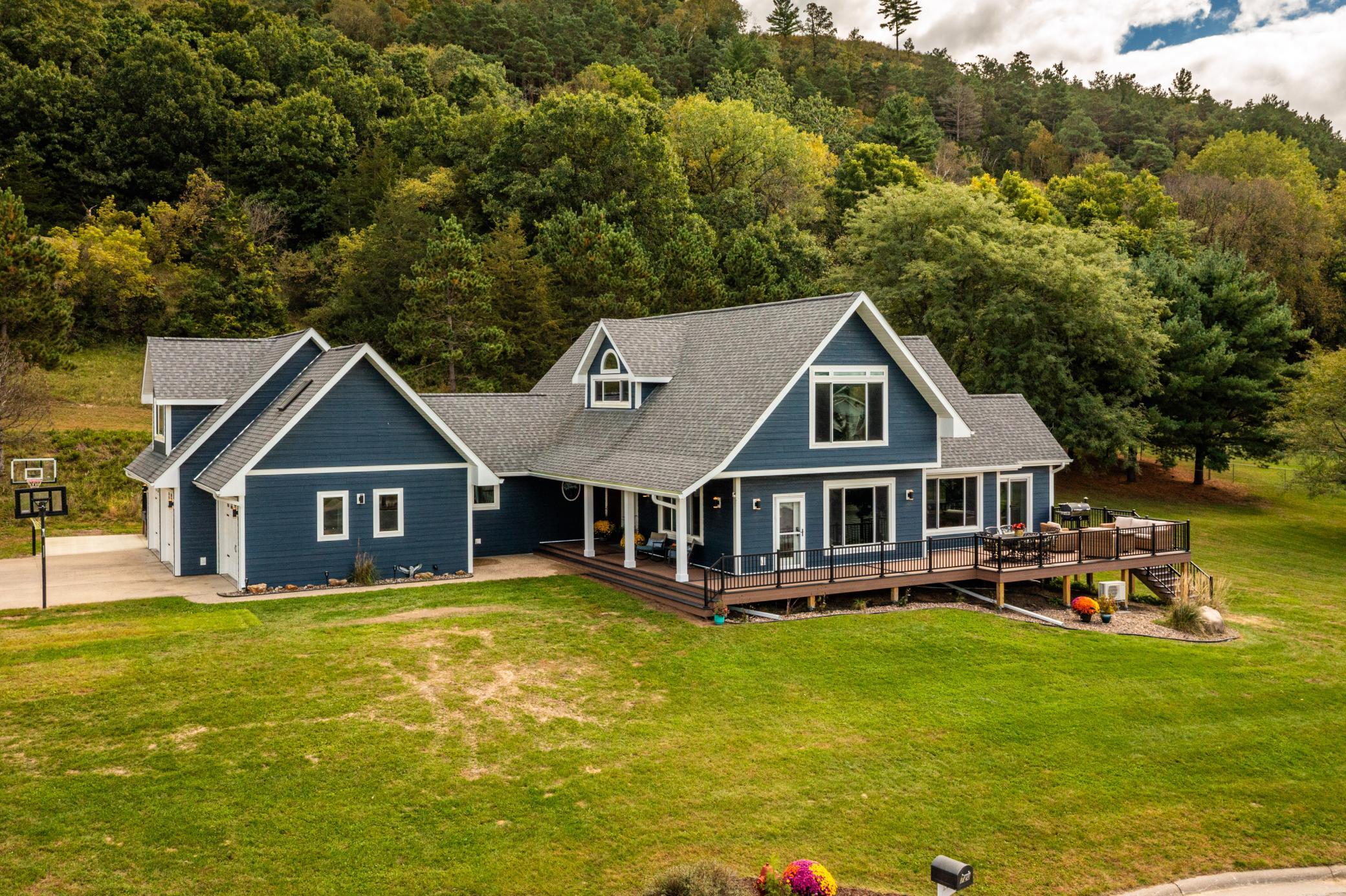 FRONT VIEW OF YOUR NEW HOME