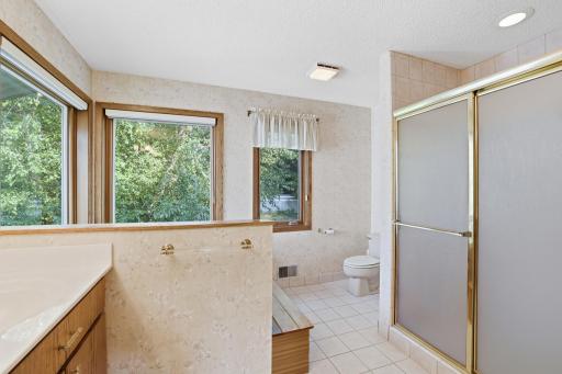 9409 Yukon Avenue S, Bloomington, MN 55438