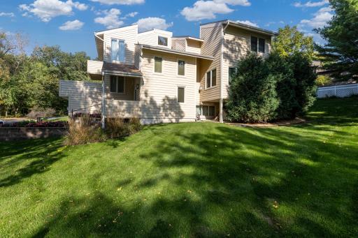 9409 Yukon Avenue S, Bloomington, MN 55438