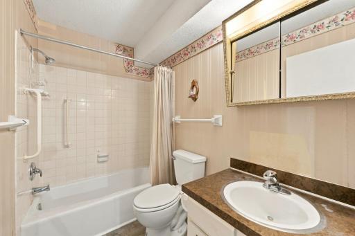LOWER LEVEL FULL BATH