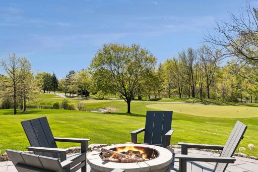 18482 Bearpath Trail, Eden Prairie, MN 55347