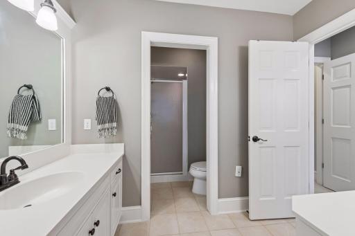 18482 Bearpath Trail, Eden Prairie, MN 55347