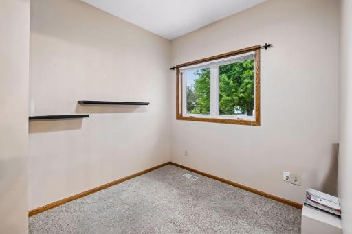 19215 English Avenue, Farmington, MN 55024