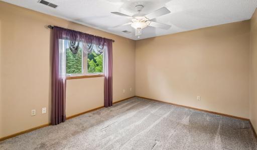 19215 English Avenue, Farmington, MN 55024