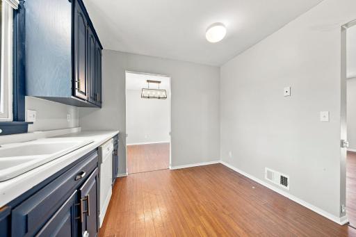 360 Brooks Avenue W, Saint Paul, MN 55113