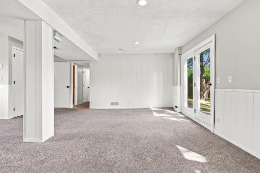 360 Brooks Avenue W, Saint Paul, MN 55113