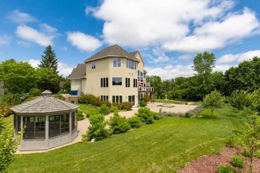 Extraordinary gem in the sought-after Settlerâs Ridge neighborhood with breathtaking views of the Minnesota River Valley!
