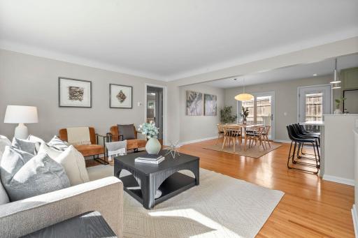 Oak hardwood floors throughout main floor