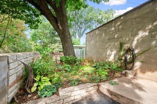 2719 W 28th Street, Minneapolis, MN 55416