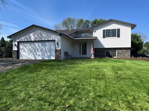 Photo for 1508 Thistle Lane, Shakopee, MN 55379 - listing #7142982 1508 Thistle Lane, Shakopee, MN 55379