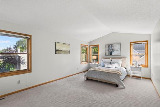 1781 Brighton Trail, Woodbury, MN 55125