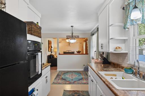 3715 Douglas Drive N, Minneapolis, MN 55422
