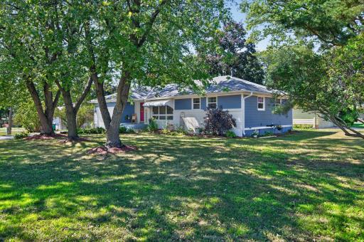 3715 Douglas Drive N, Minneapolis, MN 55422