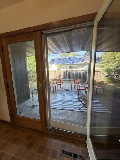 15-Patio Door 2.jpg