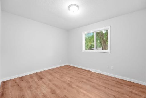 1013 13th Avenue SE, Saint Cloud, MN 56304