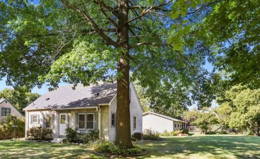 2811 Centerville Road, Saint Paul, MN 55117